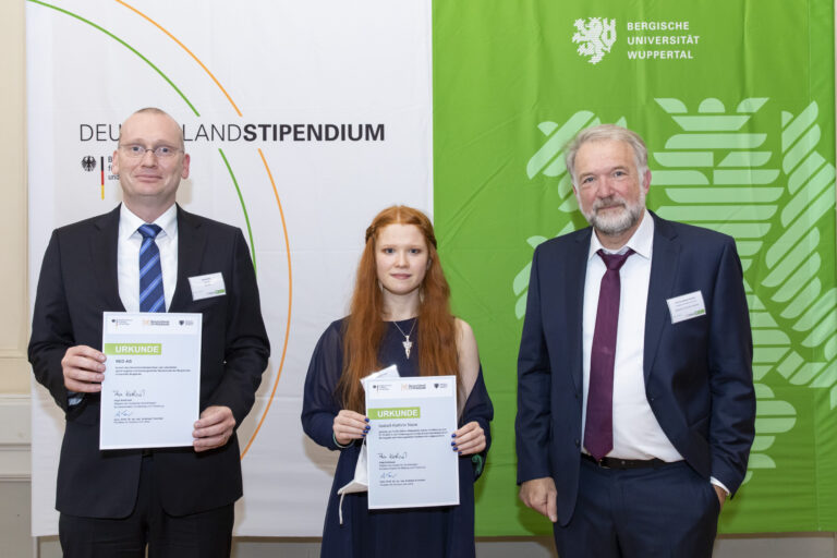 REO AG 2021’de de Deutschlandstipendium’da destekçi olarak aktif – Wuppertal Tarihi Şehir Salonu’nda törenle verildi